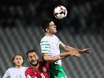Daryl Murphy rescues Ireland a...